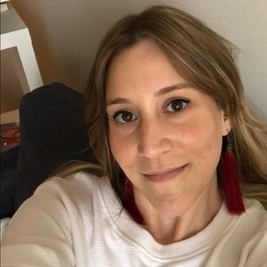 Meet your Posher, Ana carolina